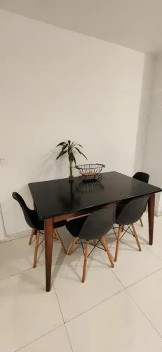 Mesa de Jantar Retangular com 4 cadeiras
