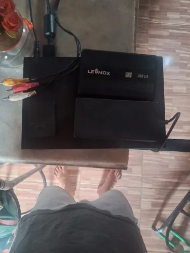 funciona bem só falta comprar o controle e o negócio de ligar ele