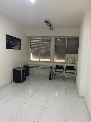 Sala Comercial Rua da Assembléia, 33m2