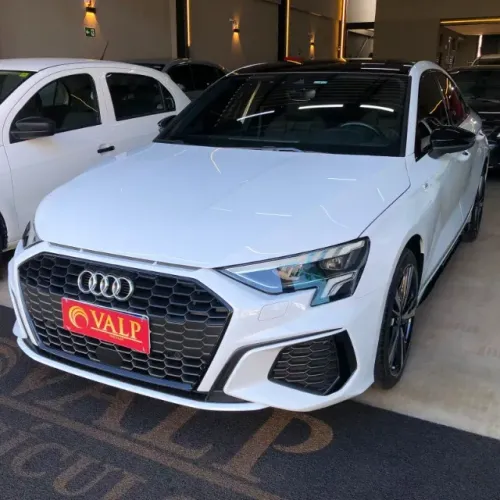 Audi A3 Sed. Perform. Black 2.0 TFSI S-tronic 2024