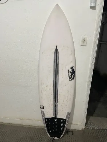Prancha MARCELO NETO SURFBOARDS modelo TURTLE DREAMS EPS sem longarina