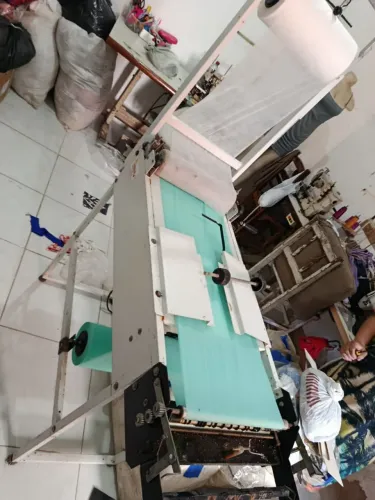 Máquina de fazer fraldas