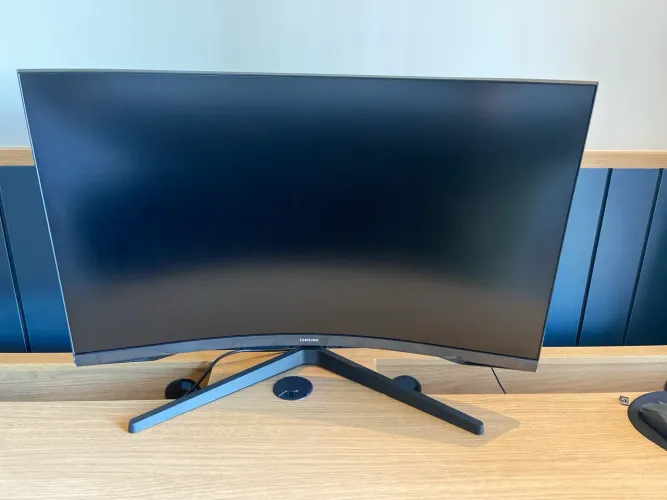 MONITOR CURVO 32 POLEGADAS