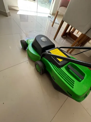 Máquina de cortar grama Trapp