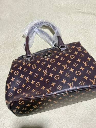 Bolsa modelo Baú - Nova