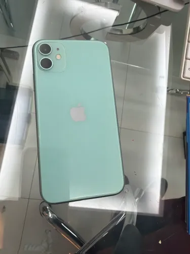 iPhone 11