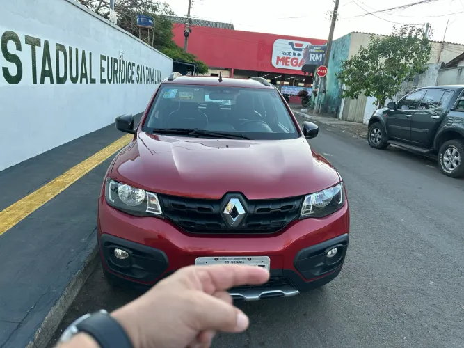 Renault Kwid Outsider 1.0 Flex 12V 5P Mec. 2020