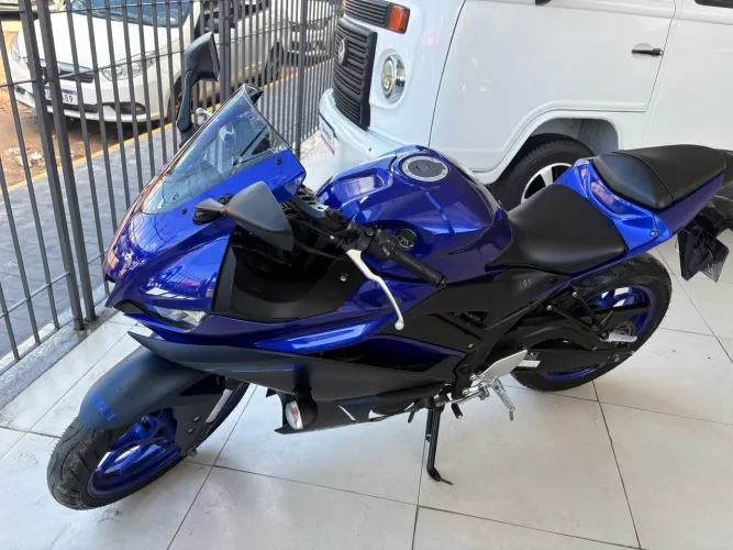 YZF. 2024- 300c. ABS - APENAS 6,800km Ac CARTÃO CRED