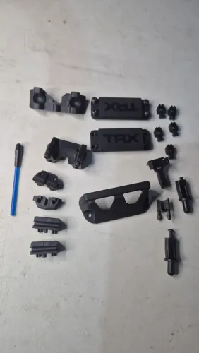Rc Automodelo Traxxas Partes Plásticas Revo Erevo Slayer etc...