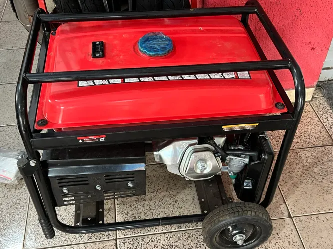 Gerador de energia TOYAMA 7.2 KVA gasolina