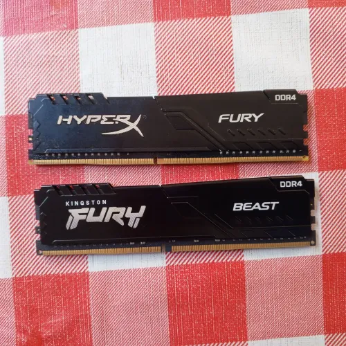 Kit 2 pentes de ram DDR Kingston 8gb cada, total 16gb