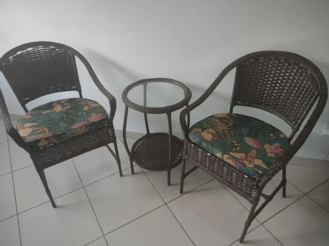 Conjunto mesa e 2 cadeiras varanda área de lazer