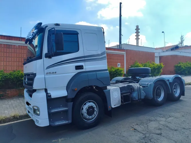 MB Axor 2544 ano 2012