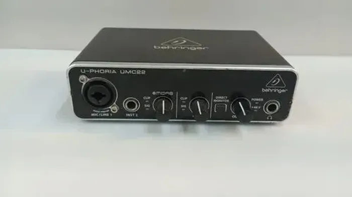 Interface de Áudio Umc22 Berhinger
