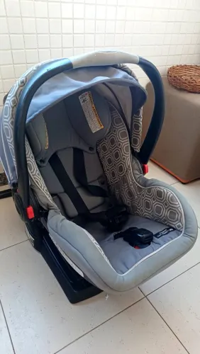 Bebê Conforto Graco SnugRide Click Connect 40 com Base Regulável - Super Conservado