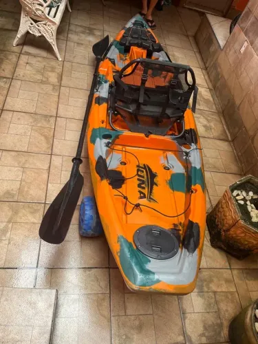 Vendo caiaque TUNA com cadeira