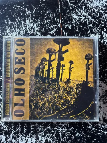 Olho Seco - Botas, Fuzis, Capacetes