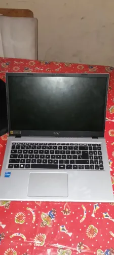 Vendo notebook semi novo(aceito negociação)