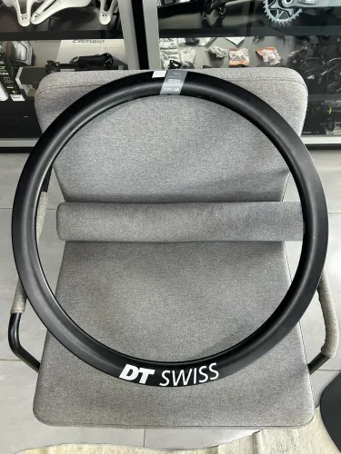 Folha de Aro Carbono DT Swiss ERC 1400 DICUT 45 Original - 24 Furos