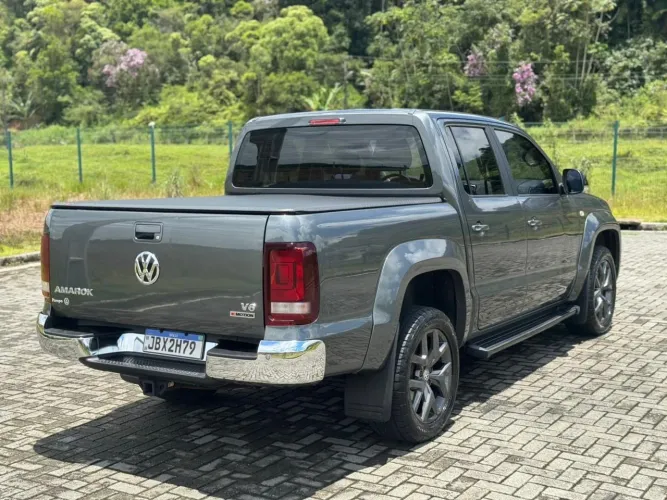 Volkswagen Amarok Highline CD 3.0 4X4 TB Dies. Aut. 2023