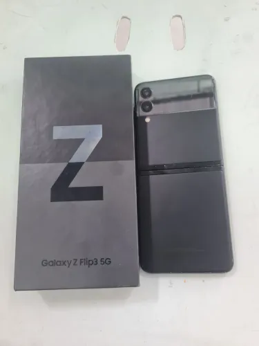 Vende-seSamsung zflip 3 5g não tem defeitos né trincos 