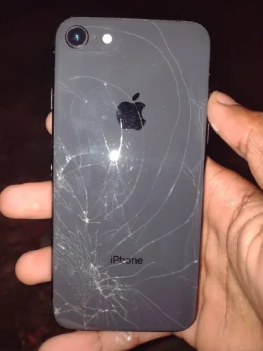 iPhone 8