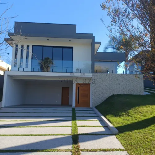 Casa em Condomínio - Condomínio Mirante do Vale - Jacareí - 4 Suítes - 280m².