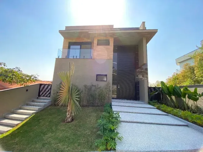 Casa à venda no condomínio São Paulo II um dos melhores condomínios 4 suites. R$4250.000,0