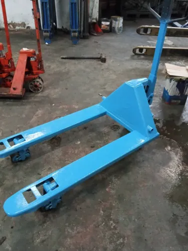 Paleteira hidráulica TM 2500 kl