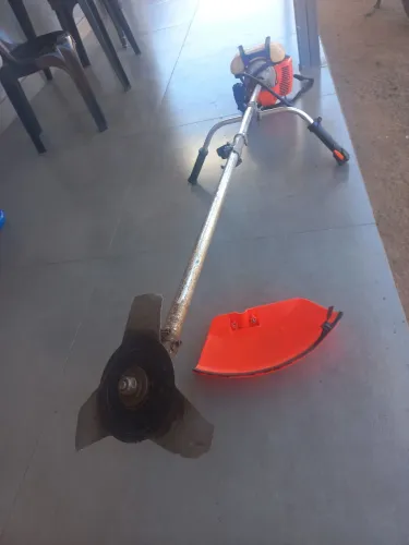 vende-se uma rossadeira.