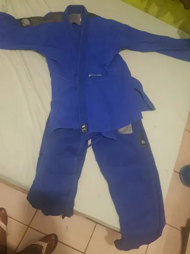 Vendo kimono koral azul 2 meses de uso! 