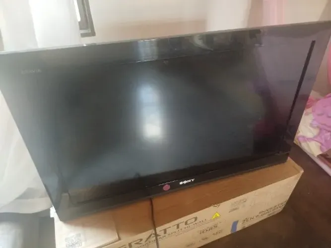TV LCD 32"