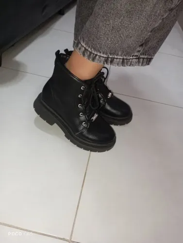 Bota infantil em ótimo estado 