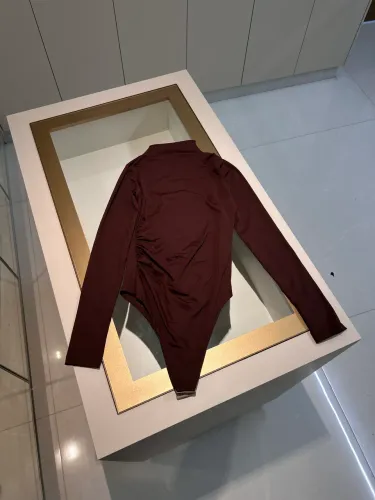 Body manga longa com detalhes em drapeado tecido poliamida premimum