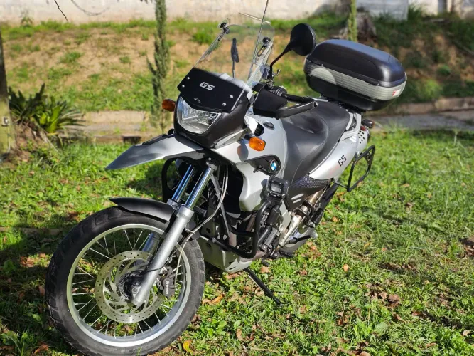 Vendo minha BMW G650 GS 2011 Muito nova e com acessórios, compare. .