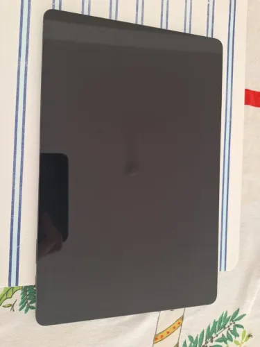 Vende-se um excelente tablet seminovo (TAB S7 FE)