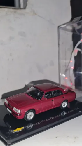 Carrinho miniatura em Metal - Chevrolet Opala 1992