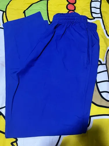 Calça Azul Royal estilo ?tactel?