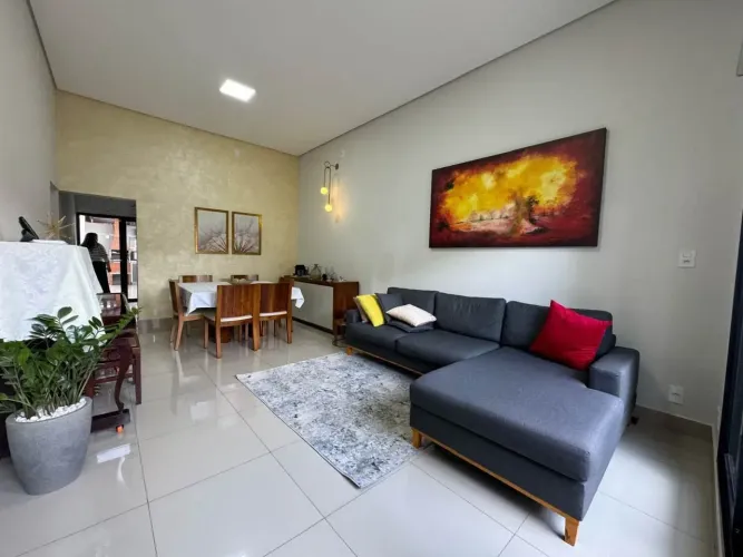 Casa à venda com Área Gourmet e Churrasqueira no Bairro Walchir Resende