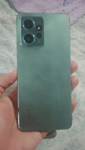 Celular note 12 com apenas um trinco na tela irrelevante não muda nada
