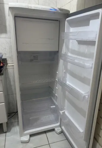 Geladeira Frost free