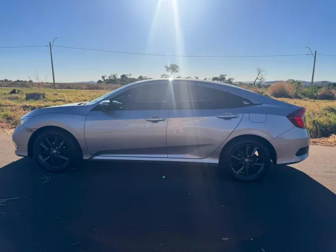 Honda Civic Sedan EXL 2.0 Flex 16V Aut.4p 2021