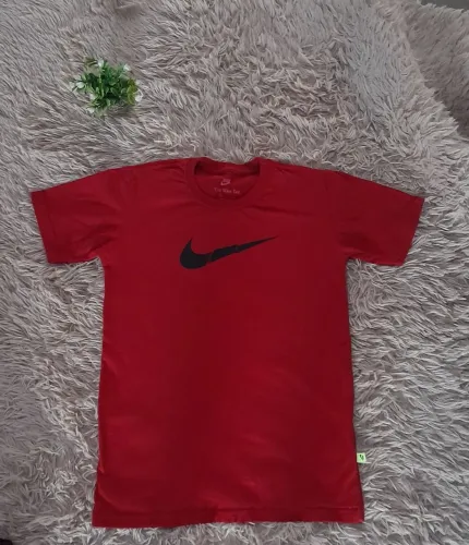 Kit Duas camisas masculinas semi novas 