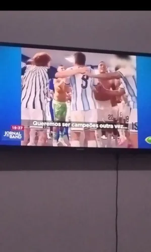 Televisão smart 43