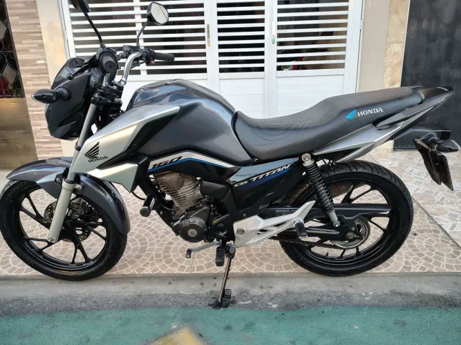 Titan 160 ano 2022 apenas 39.000 km rodados