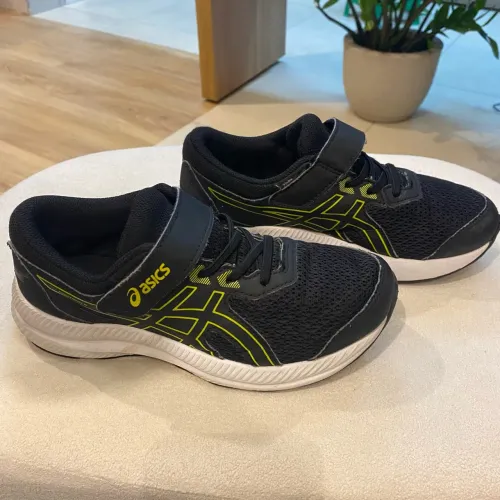 Tênis Asics 