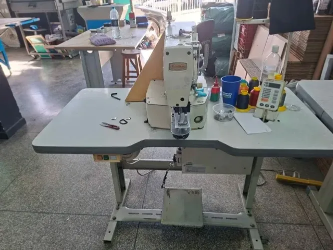 Máquina de costura industrial Travete Eletrônica Sunstar