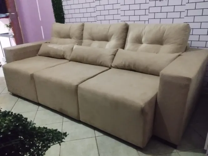 Sofá retrátil 3 Lugares.