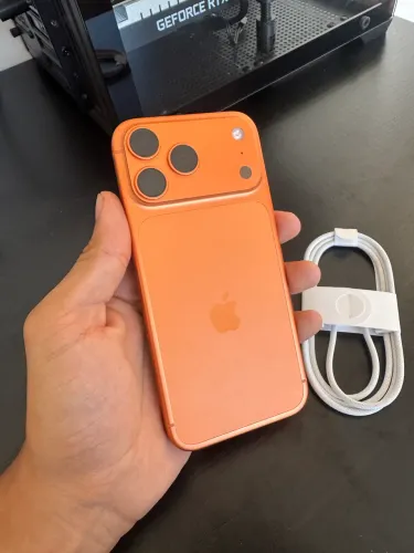 iPhone 17 Pro Max 256GB - Laranja