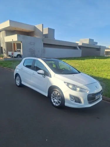 Peugeot 308 Active 1.6 Flex 16V 5P Mec. 2014
